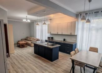 Аренда 4-ком. квартиры, 95 м2, Петергоф, улица Веденеева, 12