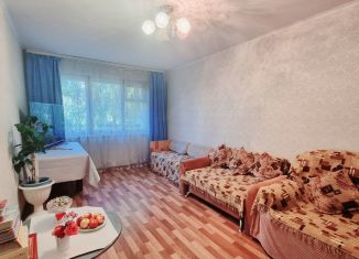 Продам 3-ком. квартиру, 61 м2, Магнитогорск, улица Доменщиков, 15