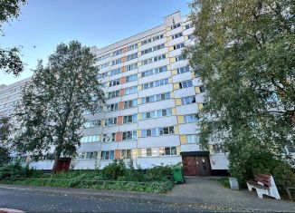 Продам 3-ком. квартиру, 60 м2, Санкт-Петербург, Красносельский район, проспект Ветеранов, 129к2