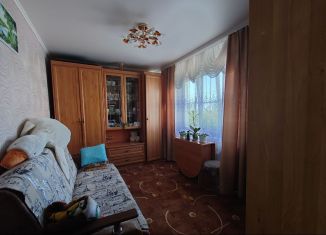 Продается двухкомнатная квартира, 24 м2, Азов, Севастопольская улица, 26