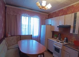 Продам четырехкомнатную квартиру, 80 м2, Чита, 6-й микрорайон, 14А