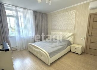 Продаю трехкомнатную квартиру, 80 м2, Белгород, Садовая улица, 6