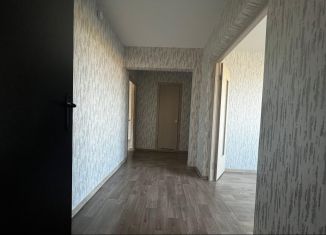 Сдам в аренду трехкомнатную квартиру, 59 м2, Красноярск, улица Светлова, 42