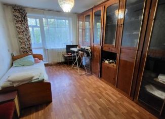 Продаю двухкомнатную квартиру, 50 м2, Чебоксары, улица Гузовского, 36, Московский район