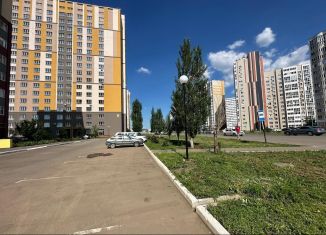 Продам 3-комнатную квартиру, 92 м2, Оренбургская область, улица Неплюева, 2