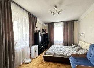 Продам 2-ком. квартиру, 51 м2, Санкт-Петербург, Богатырский проспект, 7к3