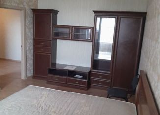 Сдам 2-ком. квартиру, 74 м2, Балашиха, Троицкая улица, 3