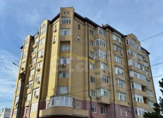 2-ком. квартира на продажу, 74.2 м2, Элиста, улица А. Сусеева, 23