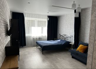 Сдается 1-ком. квартира, 40 м2, Калининград, Майский переулок, 5