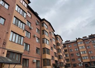 Продам 5-ком. квартиру, 160 м2, Северная Осетия, улица Генерала Дзусова, 6А