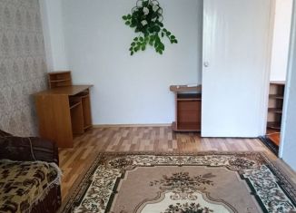 Сдается 2-ком. квартира, 50 м2, Черкесск, Октябрьская улица, 334, микрорайон Пештера