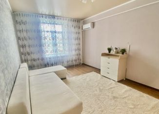 Сдается в аренду 2-комнатная квартира, 60 м2, Алтайский край, проспект Ленина, 93