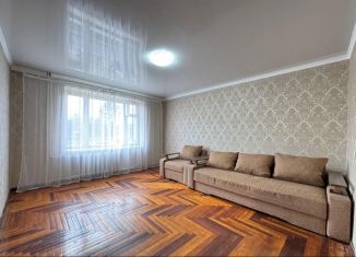 Продается двухкомнатная квартира, 55 м2, Нальчик, улица Кирова, 331/13