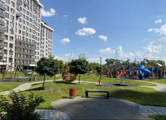 Продается 3-комнатная квартира, 97.5 м2, Рязань, улица Александра Полина, 3