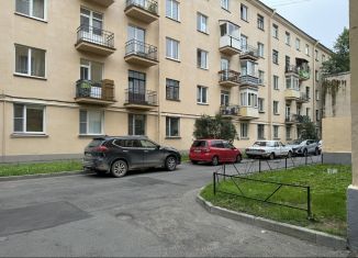 Продам 3-комнатную квартиру, 70.1 м2, Санкт-Петербург, 21-я линия Васильевского острова, 16к1, муниципальный округ № 7