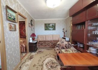 Продам 4-комнатную квартиру, 62 м2, Сальск, улица Ленина, 53