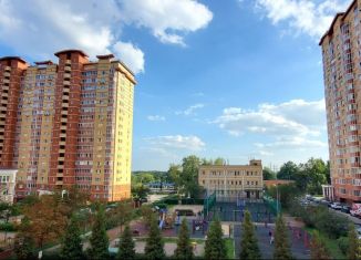 Аренда 2-комнатной квартиры, 65 м2, посёлок ВНИИССОК, улица Михаила Кутузова, 5