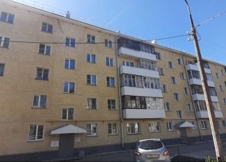 Трехкомнатная квартира на продажу, 49.6 м2, Киров, улица Широнинцев, 7А