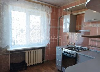 Продается 3-комнатная квартира, 58.5 м2, Волгоградская область, улица Козака, 9