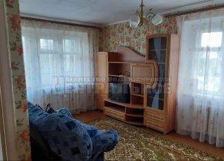 Продам 1-ком. квартиру, 33 м2, Смоленск, Ленинский район, улица Николаева, 65