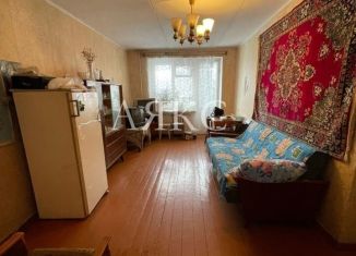 Продажа 3-ком. квартиры, 57 м2, Республика Башкортостан, улица Гагарина, 16