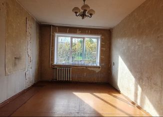 Продаю 2-ком. квартиру, 52 м2, Красноярский край, Парашютная улица, 88А