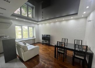 Продам трехкомнатную квартиру, 70 м2, Ростов-на-Дону, Доломановский переулок, 1