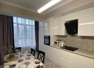 Сдается 3-ком. квартира, 92 м2, Пятигорск, Московская улица, 94