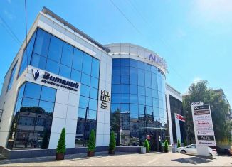 Сдаю в аренду торговую площадь, 1 м2, Киров, Октябрьский проспект, 92