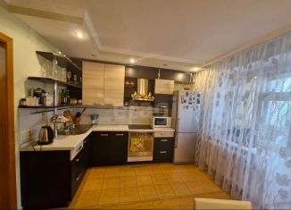 Продам 3-ком. квартиру, 88.9 м2, Чебоксары, Ярмарочная улица, 6