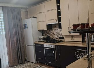 Продам 2-комнатную квартиру, 64 м2, Россошь, улица Карла Либкнехта, 25