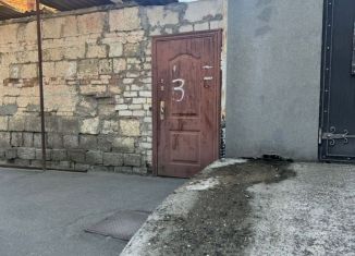 Продам 2-комнатную квартиру, 45 м2, Махачкала, улица Герцена, 3