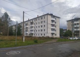 Двухкомнатная квартира на продажу, 43.4 м2, Серов, улица Жданова, 19