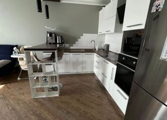 Продажа 2-комнатной квартиры, 53.3 м2, Тюмень, Ставропольская улица, 160