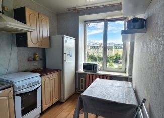 Сдам 1-комнатную квартиру, 31 м2, Колпино, улица Тазаева, 24