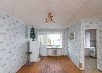 Продажа 3-ком. квартиры, 54.9 м2, Ишим, улица Карла Маркса, 39