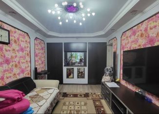 Продам 2-комнатную квартиру, 44 м2, Барнаул, улица Чеглецова, 16