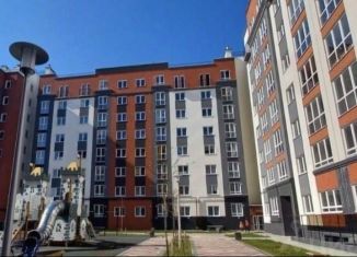 Продается двухкомнатная квартира, 62.8 м2, Калининград