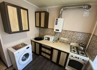 2-комнатная квартира в аренду, 42 м2, Таганрог, Портовая улица