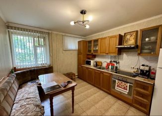 Продаю трехкомнатную квартиру, 77 м2, Ставрополь, улица Ленина, 482