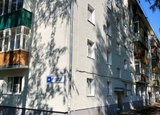 Продажа 2-ком. квартиры, 44.3 м2, Киров, Зелёная улица, 26