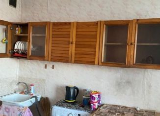 Сдам в аренду 2-ком. квартиру, 80 м2, Новосибирск, улица Аэропорт, 1, метро Заельцовская