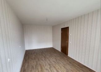 Сдается 1-комнатная квартира, 43 м2, Псковская область, улица Юности, 15/130