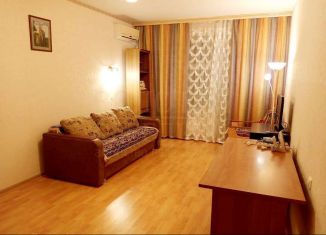 Сдаю 1-ком. квартиру, 45 м2, Старый Оскол, микрорайон Степной, 8