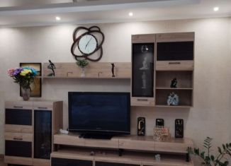 Продается 2-комнатная квартира, 52 м2, Челябинск, улица Молодогвардейцев, 17А, Курчатовский район