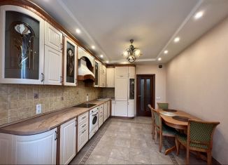 Продаю 2-комнатную квартиру, 72.8 м2, Санкт-Петербург, метро Звёздная, Звёздная улица, 11к1