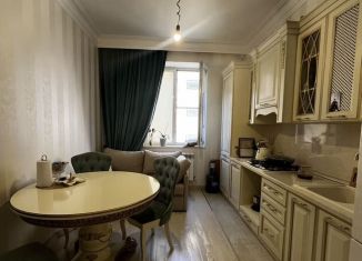 Продаю однокомнатную квартиру, 50 м2, Махачкала, улица Хаджи Булача, 31