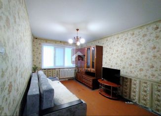 Продается 3-комнатная квартира, 58 м2, Саратов, улица имени В.Н. Симбирцева, 23/37
