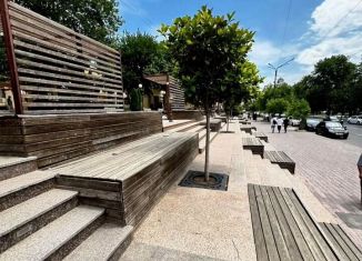 Продаю трехкомнатную квартиру, 80 м2, Махачкала, улица Манташева, 58Г