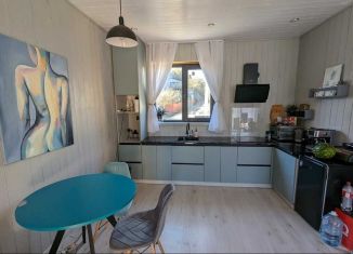 Продаю коттедж, 100 м2, Крым, Красная улица